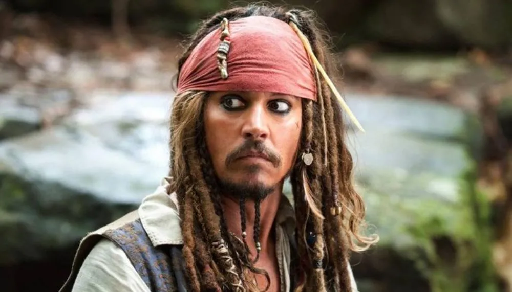 Imagem ilustrativa da imagem Johnny Depp retornará a 'Piratas do Caribe' como Jack Sparrow, diz jornal