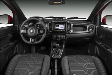 
          Imagem ilustrativa da imagem Strada automática dá férias ao pé esquerdo
          