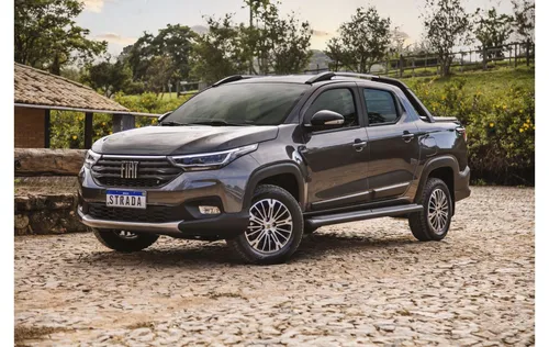 
          Imagem ilustrativa da imagem Strada automática dá férias ao pé esquerdo
          