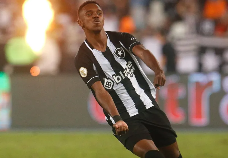 Jeffinho marcou o segundo gol da partida, aos 9 minutos do segundo tempo