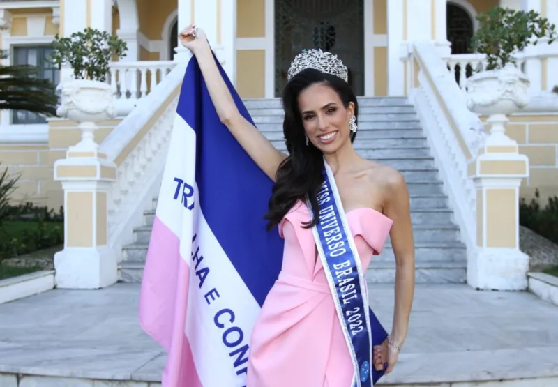 Em viagem ao Estado, 
a primeira representante do Espírito Santo eleita Miss  Brasil  vive um sonho e constrói 
sua melhor versão 
em busca
 da coroa 
de Miss Universo