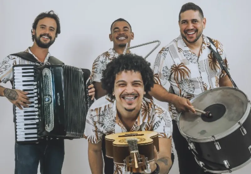 A Banda   Forrofiá faz show com músicas autorais e clássicos do forró