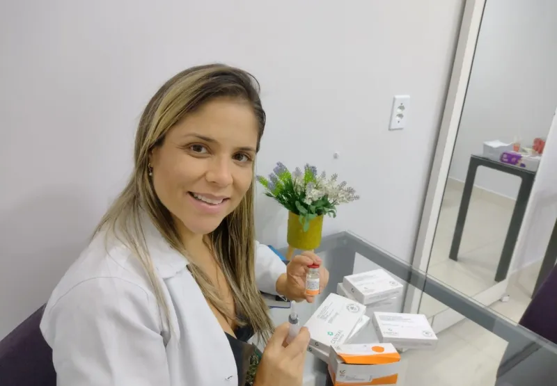 Gabriela Pedrosa, enfermeira esteta e proprietária de Unna Estética, destaca a inovação e todos os cuidados aplicados durante o tratamento