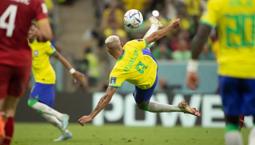 Imagem ilustrativa da imagem Saiba como votar no gol do capixaba Richarlison em enquete da Fifa