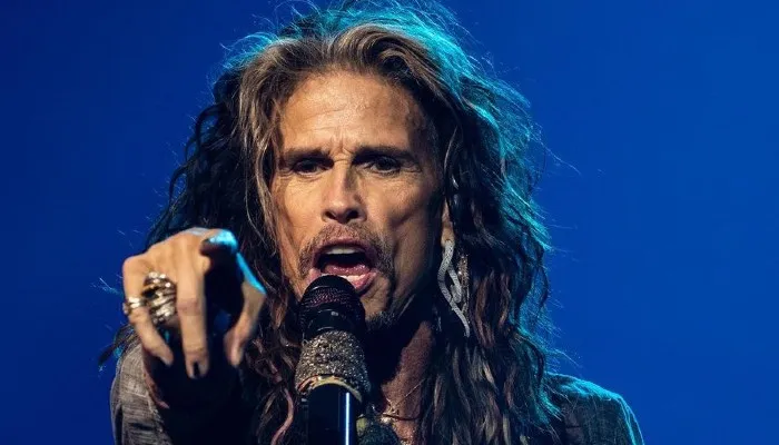 Imagem ilustrativa da imagem Steven Tyler é processado por abuso sexual de adolescente nos Anos 1970