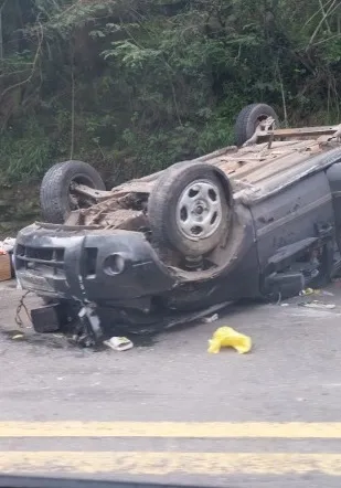 Imagem ilustrativa da imagem Turista de MG morre em acidente na BR-262 no ES
