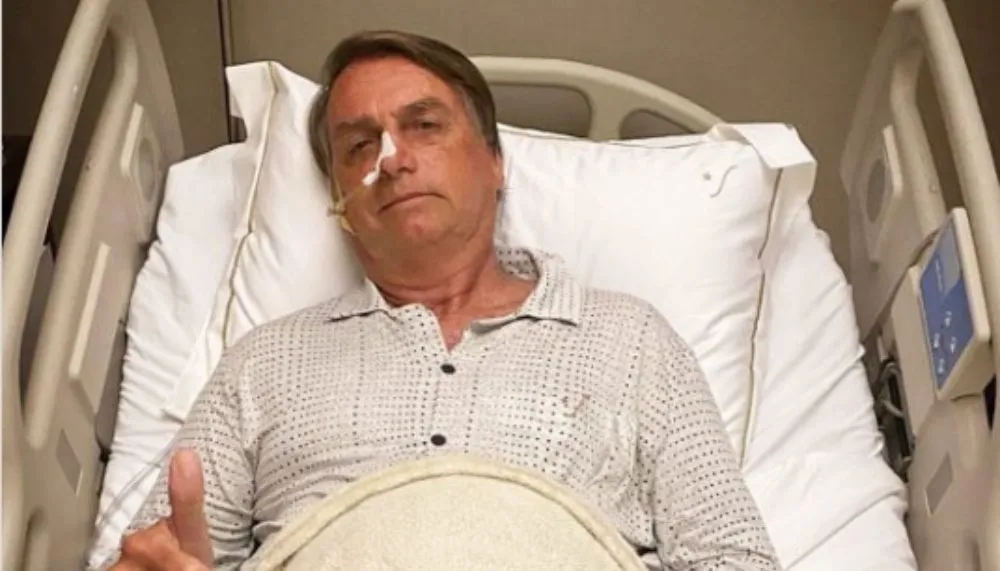 Imagem ilustrativa da imagem Bolsonaro é internado em hospital nos Estados Unidos