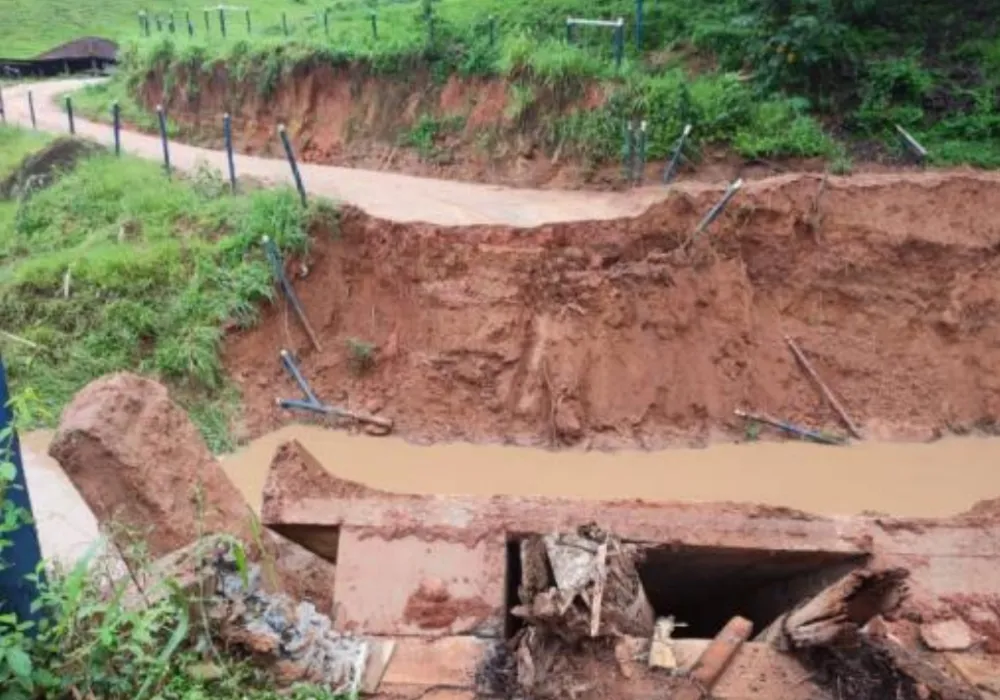 Imagem ilustrativa da imagem Cidades do ES registram alagamentos e prejuízos materiais após fortes chuvas