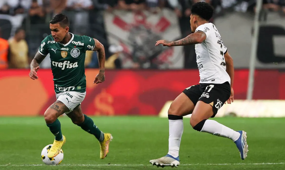 Imagem ilustrativa da imagem Corinthians e Palmeiras jogam mirando liderança da 1ª fase do Paulista