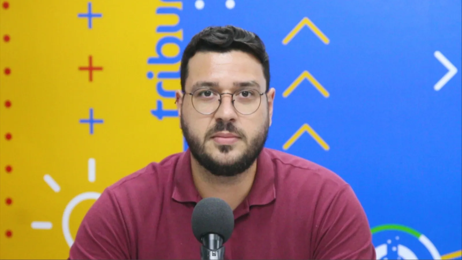 Imagem ilustrativa da imagem Homem morre carbonizado, alerta de chuvas fortes e blocos continuam no ES