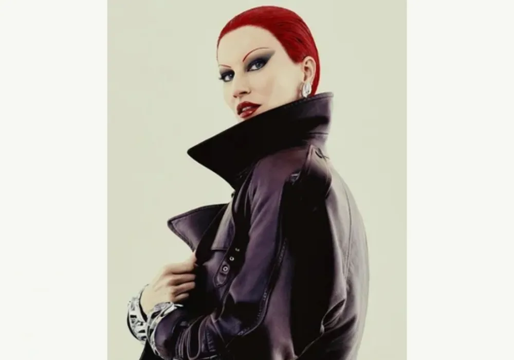 Imagem ilustrativa da imagem Gisele Bündchen aparece irreconhecível em ensaio para Vogue. Veja foto