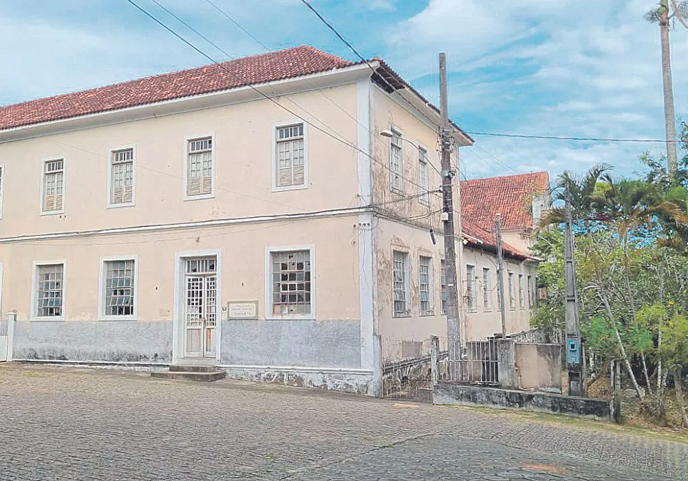 Imagem ilustrativa da imagem Primeira escola só de mulheres do ES faz 90 anos