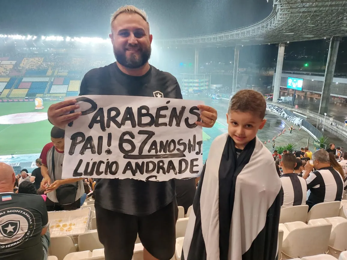 Imagem ilustrativa da imagem Técnico do Botafogo: “Kleber Andrade é a nossa casa”