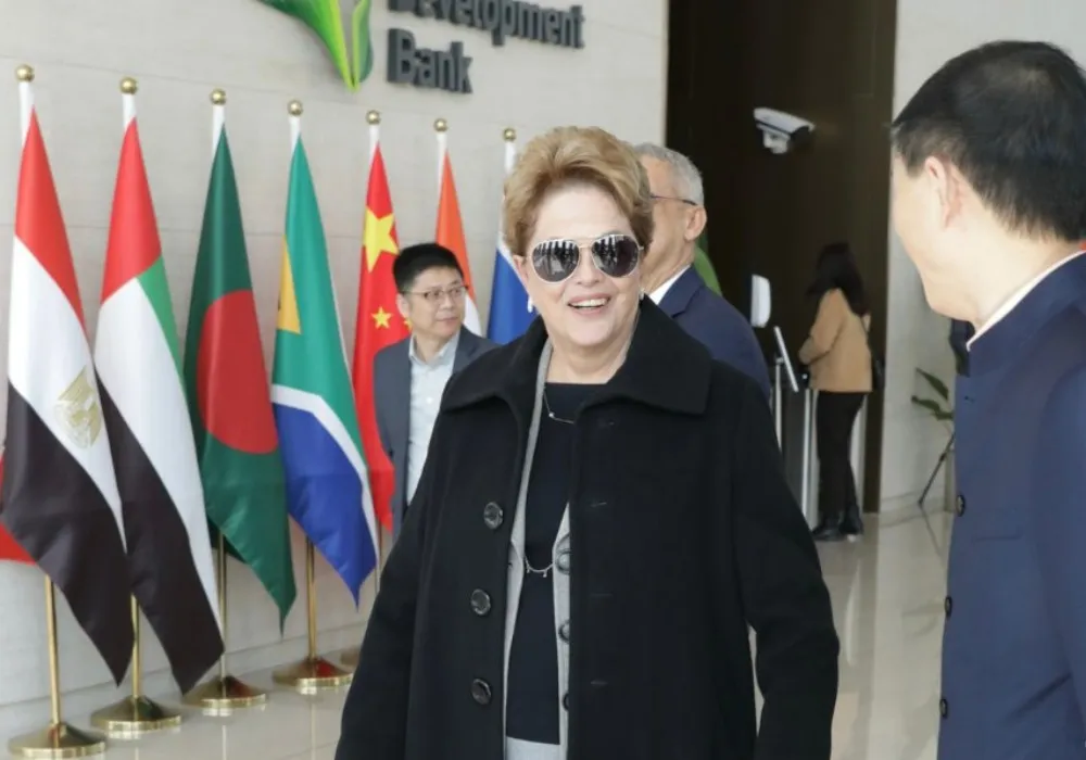 Imagem ilustrativa da imagem Dilma começa mandato à frente do banco dos Brics na China