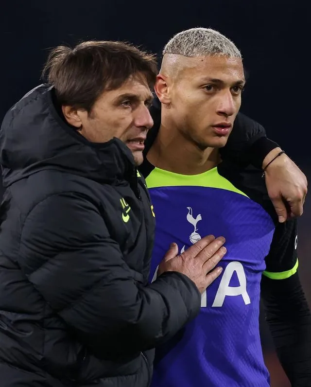 Imagem ilustrativa da imagem Richarlison afirma que não pediu saída de treinador do Tottenham