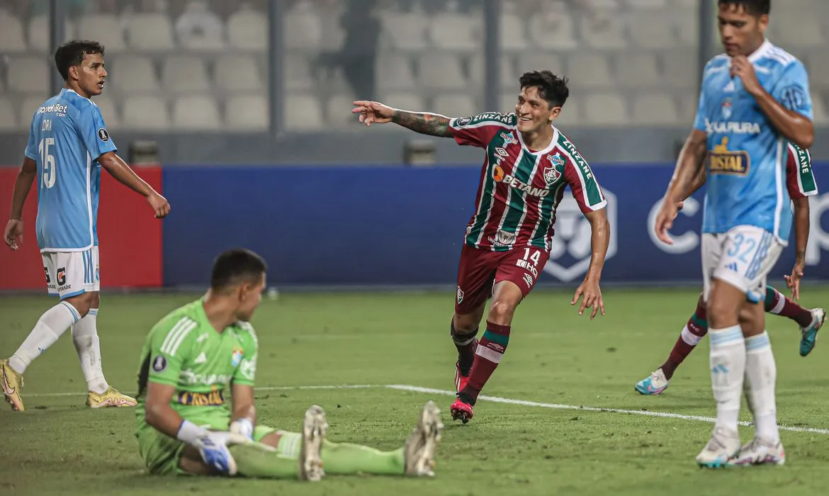 Imagem ilustrativa da imagem Fluminense inicia Libertadores com vitória sobre o Sporting Cristal