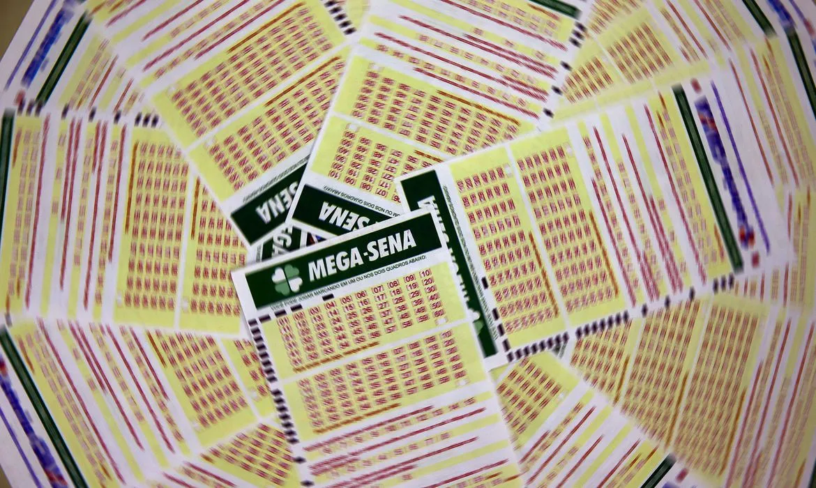 Imagem ilustrativa da imagem Oito apostas do ES ganham mais de R$ 18 mil na Mega-Sena. Veja as cidades