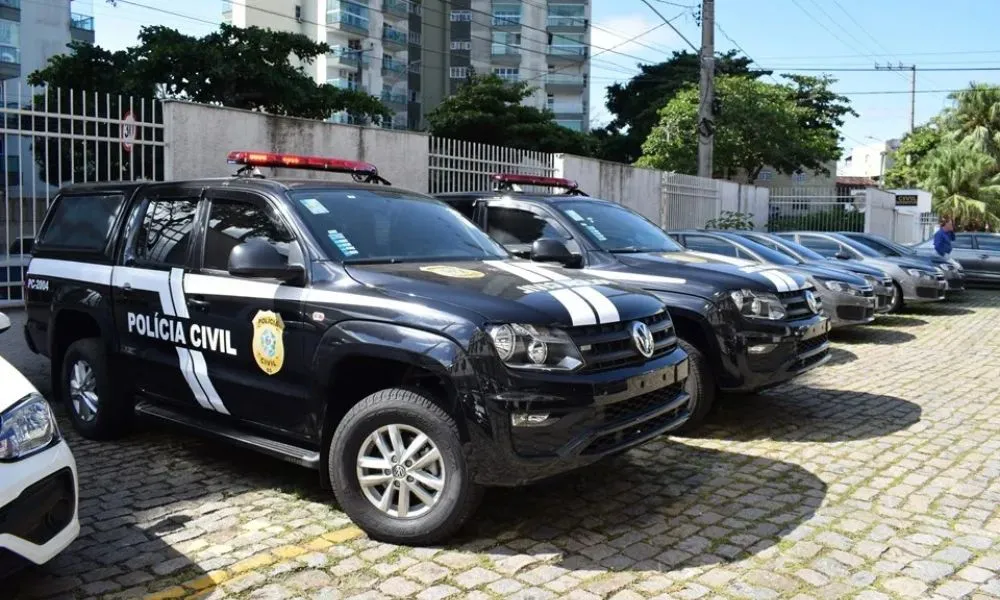 Imagem ilustrativa da imagem Foragida da Justiça é presa na Praia do Canto por tráfico de drogas