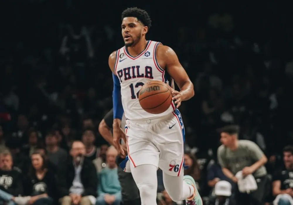 Imagem ilustrativa da imagem Philadelphia 76ers vence mais uma, 'varre' Brooklyn Nets e avança na NBA