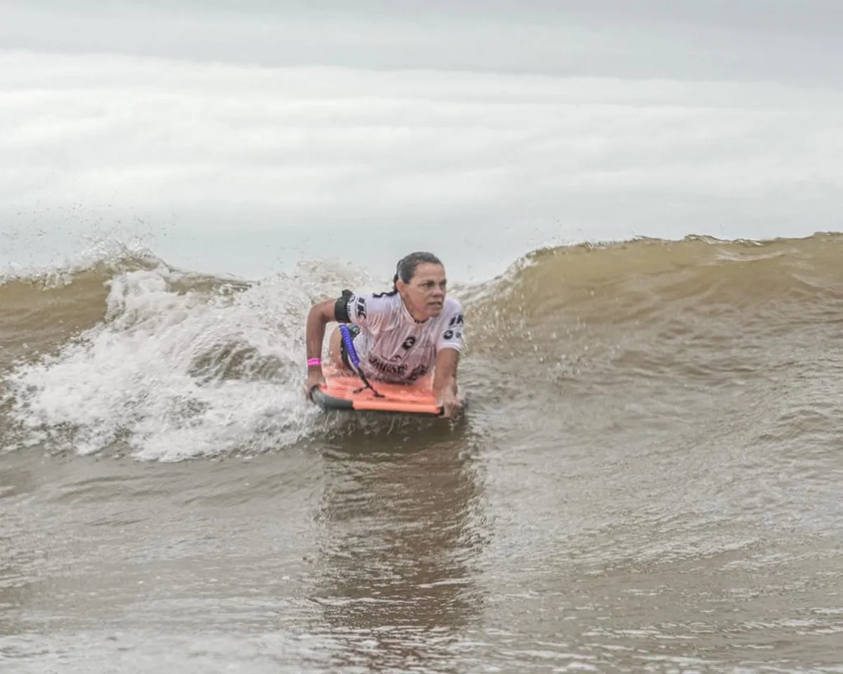 Imagem ilustrativa da imagem Campeonato de bodyboarding vira cartão de visitas em Jacaraípe