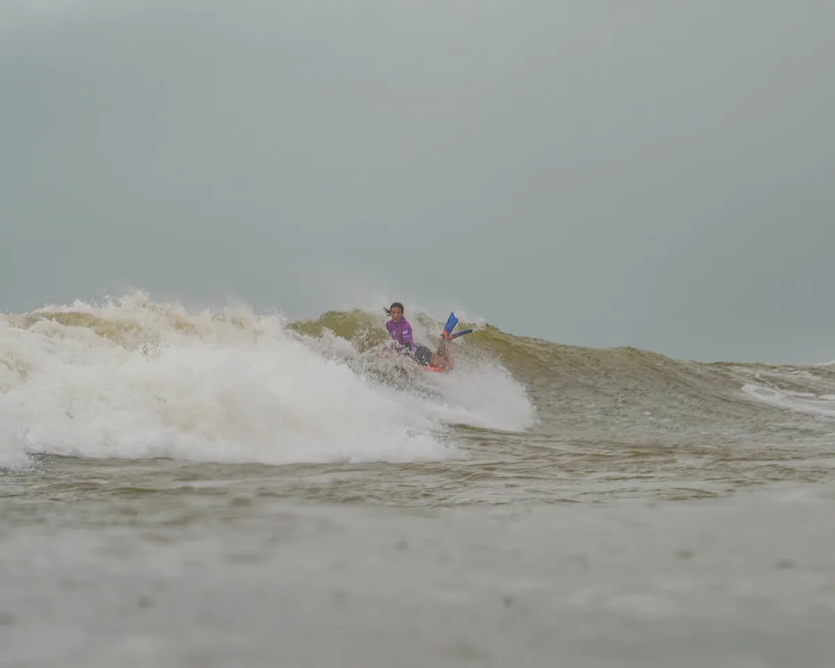 Imagem ilustrativa da imagem Campeonato de bodyboarding vira cartão de visitas em Jacaraípe