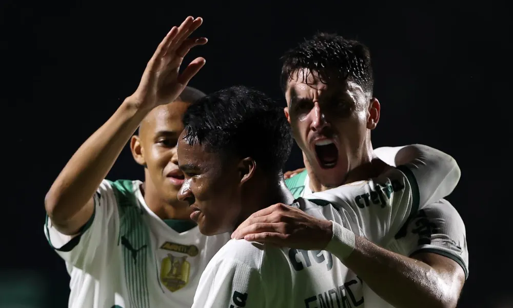 Imagem ilustrativa da imagem Dudu faz o primeiro no ano, e Palmeiras goleia o Goiás fora de casa