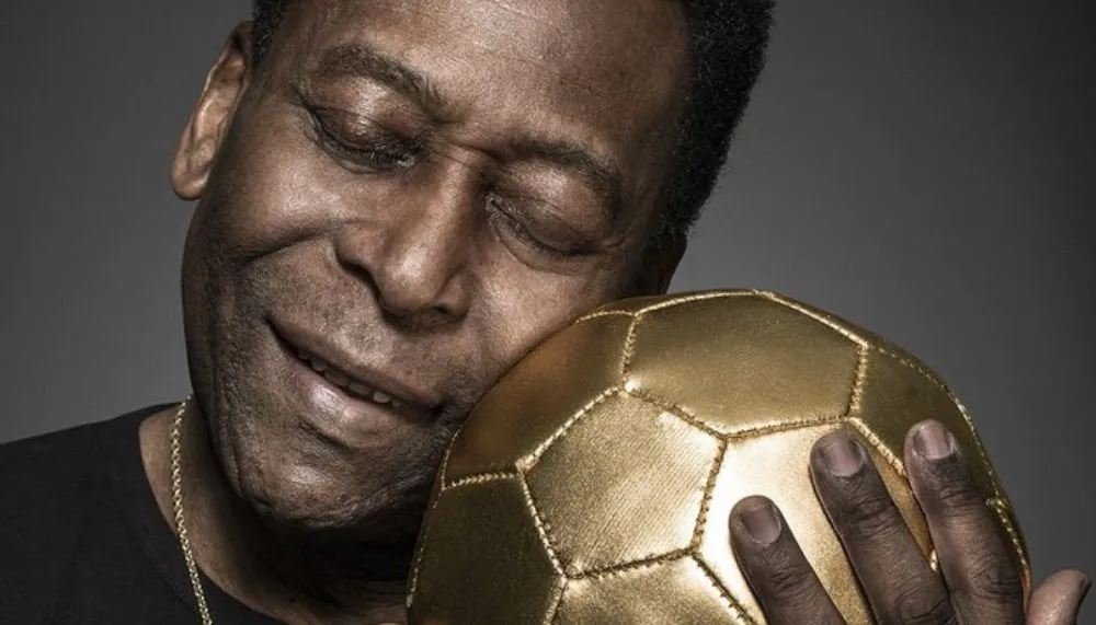 Imagem ilustrativa da imagem Personalidades lamentam morte de Pelé, o "Atleta do Século"