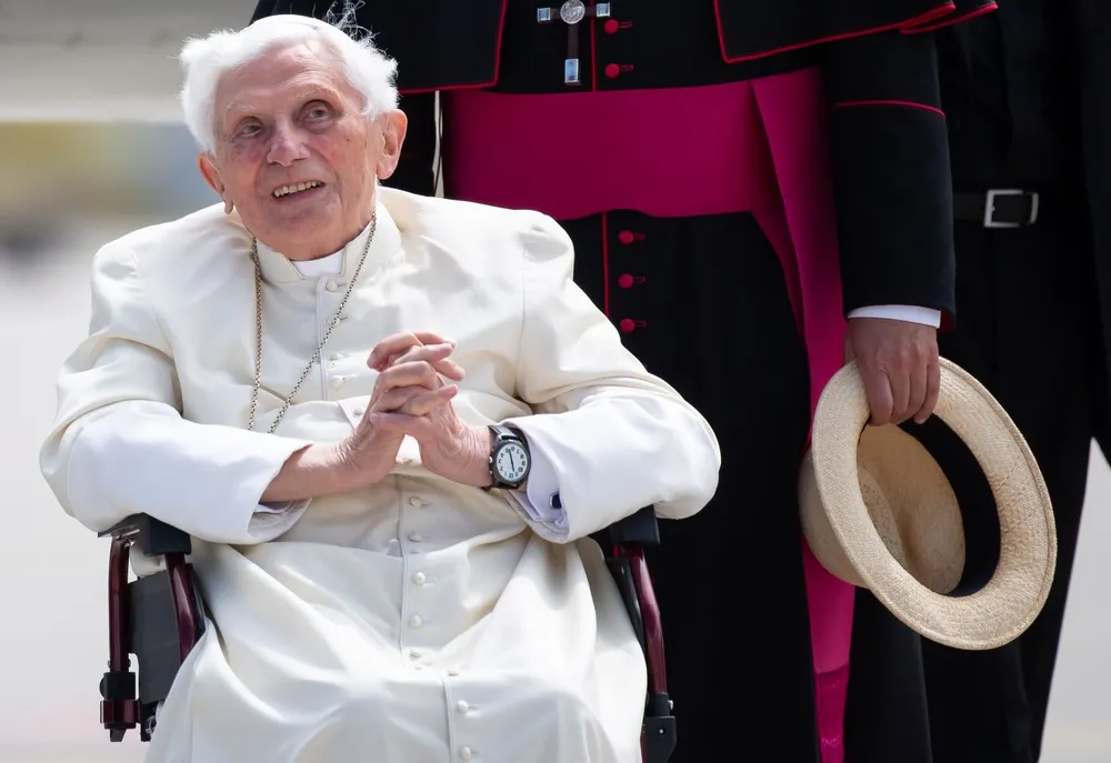 Imagem ilustrativa da imagem Papa emérito Bento XVI tem condição de saúde estável, diz Vaticano