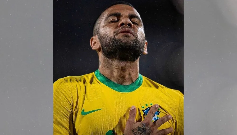 Imagem ilustrativa da imagem Jogador Daniel Alves se pronuncia sobre acusação de assédio