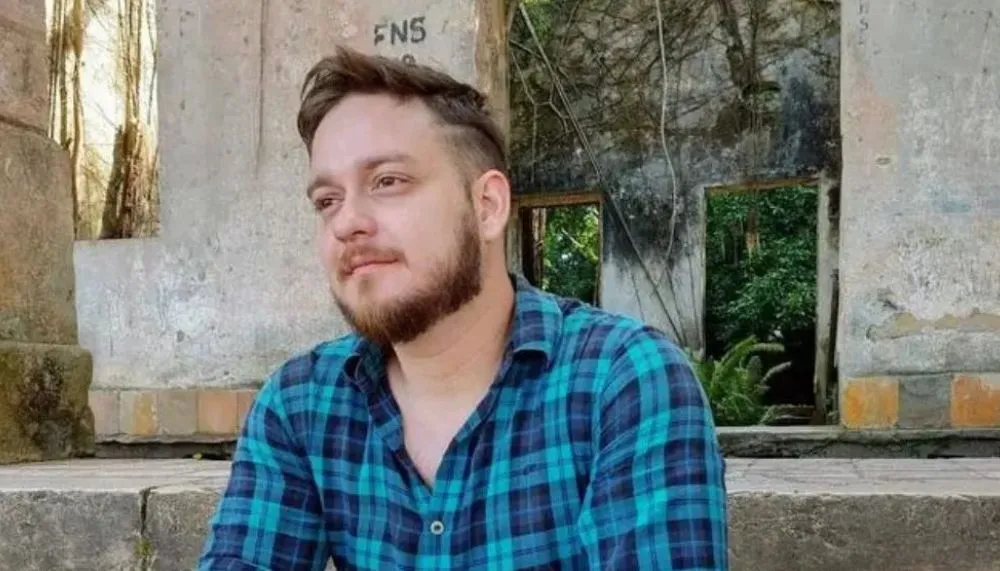 Imagem ilustrativa da imagem Cantor sertanejo morto com 20 tiros foi assassinado por engano, diz delegado
