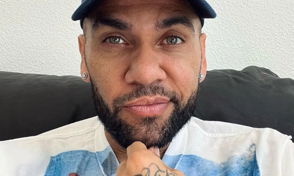 Imagem ilustrativa da imagem Juíza decreta prisão preventiva e sem direito a fiança para Daniel Alves