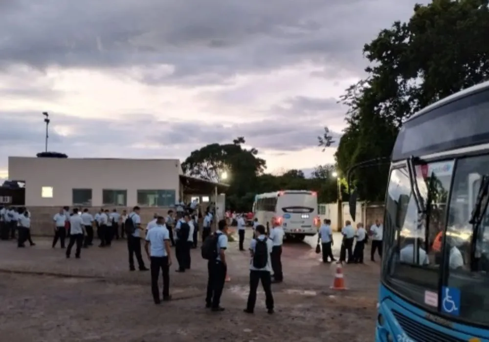 Imagem ilustrativa da imagem Chega ao fim paralisação de ônibus em Viana e Cariacica