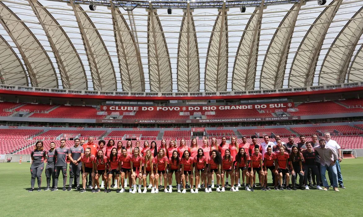 Imagem ilustrativa da imagem Supercopa do Brasil abre temporada 2023 do futebol feminino