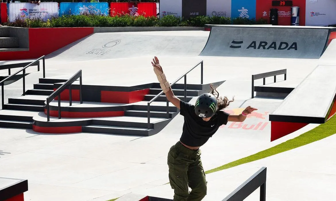 Imagem ilustrativa da imagem Rayssa Leal, Gabi Mazetto, Pâmela Rosa e Hoefler vão à final do Mundial de Skate