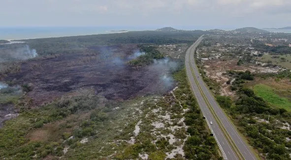 Imagem ilustrativa da imagem Perícia é concluída e indica causa do incêndio no Parque Paulo César Vinha