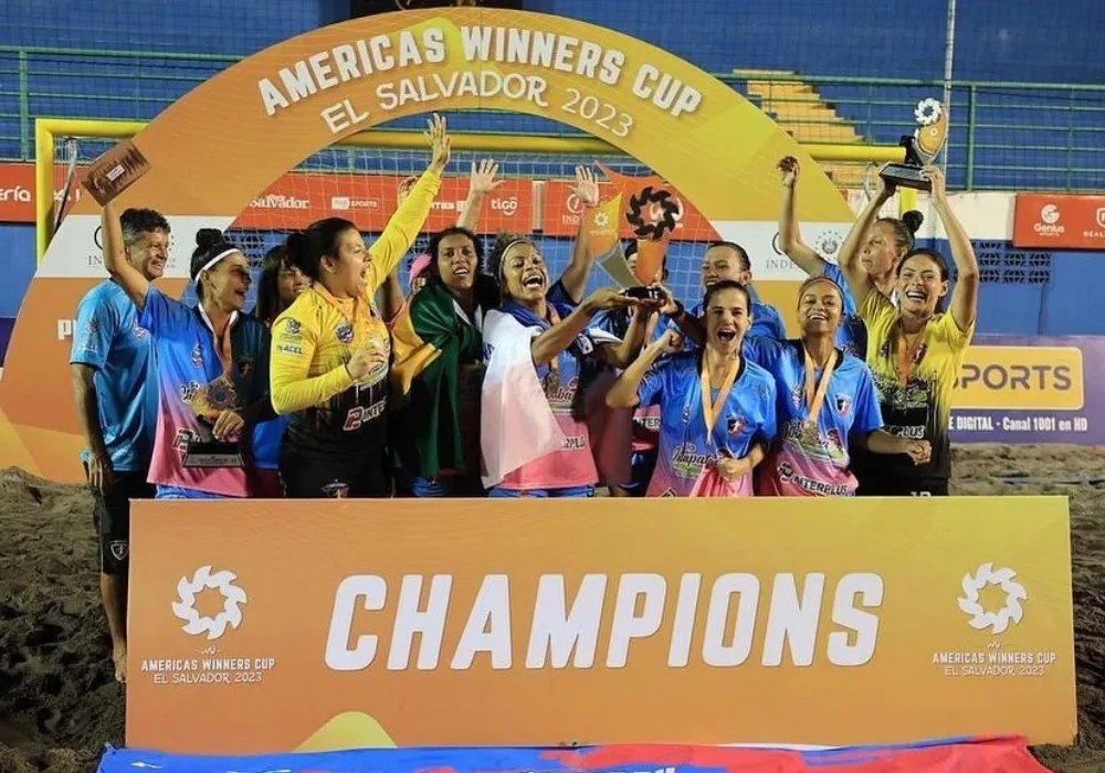 Imagem ilustrativa da imagem São Pedro Beach Soccer é campeã da America Winners Cup