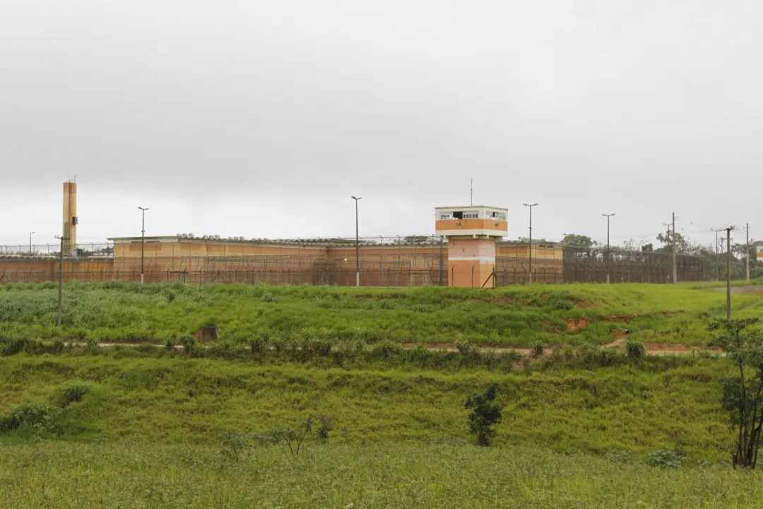 Imagem ilustrativa da imagem Oito detentos fogem por abertura de ventilação de presídio em Vila Velha