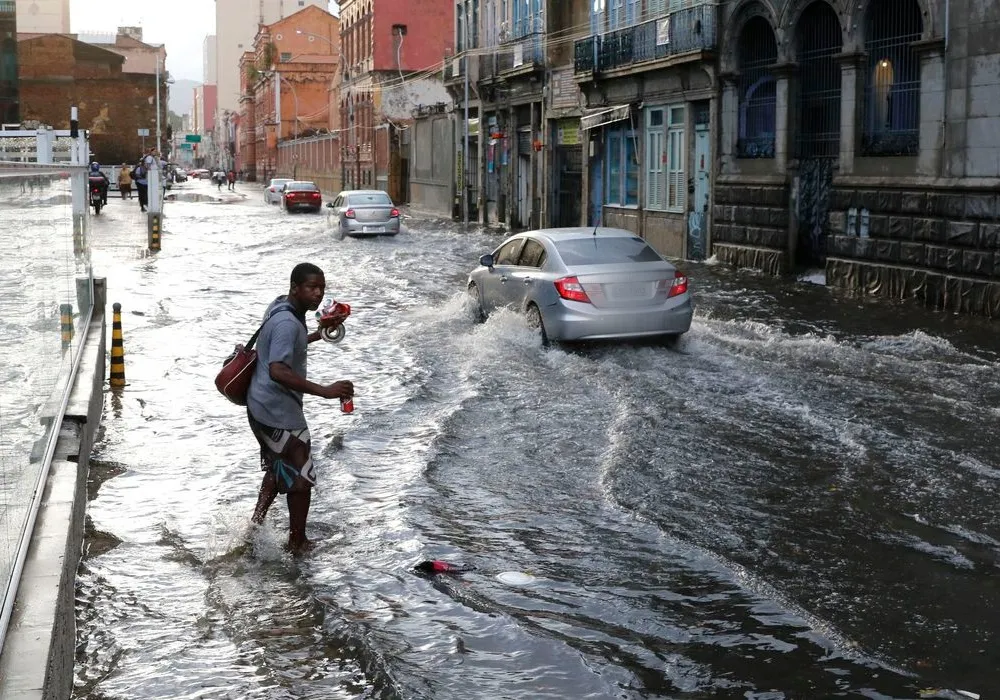 Imagem ilustrativa da imagem Rio pode ter chuva forte no fim de semana de Carnaval