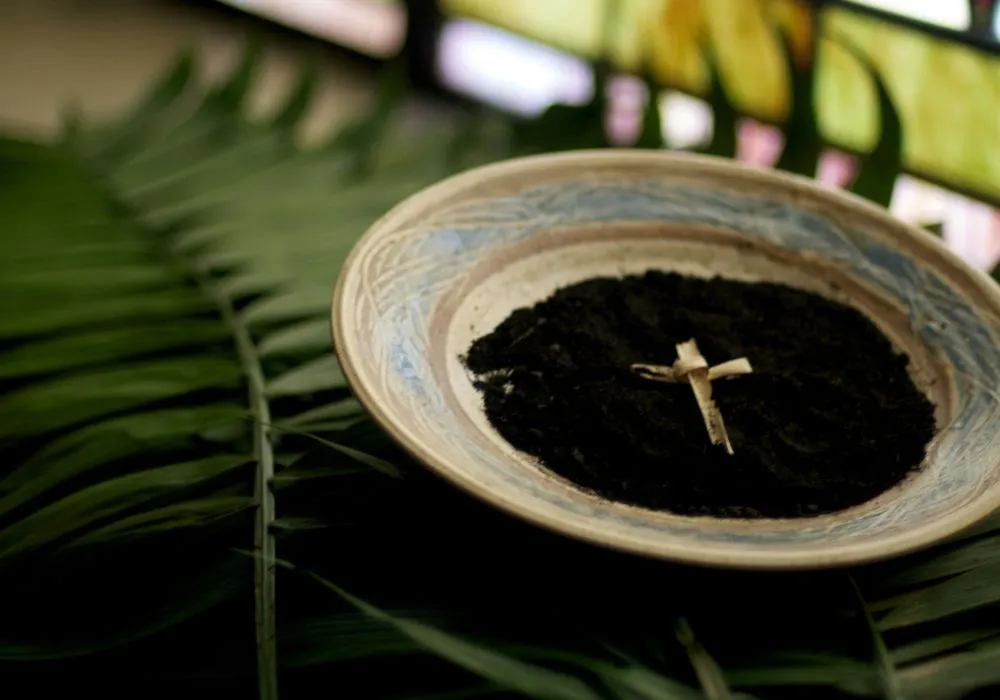 Imagem ilustrativa da imagem Dia de missas para marcar a Quarta-Feira de Cinzas