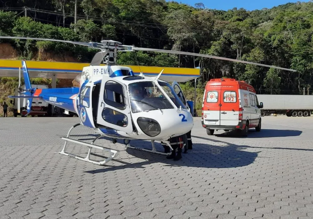 Imagem ilustrativa da imagem Vítima de acidente na BR-262 no ES é socorrida por helicóptero do Notaer