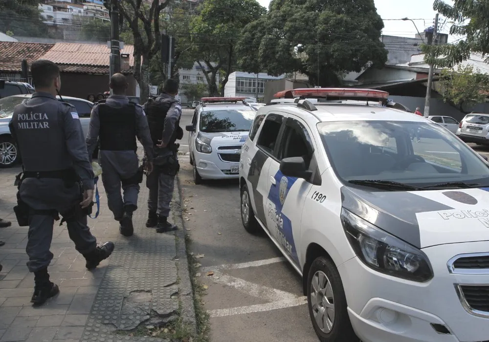 Imagem ilustrativa da imagem Governo quer câmeras nas fardas de policiais militares ainda este ano