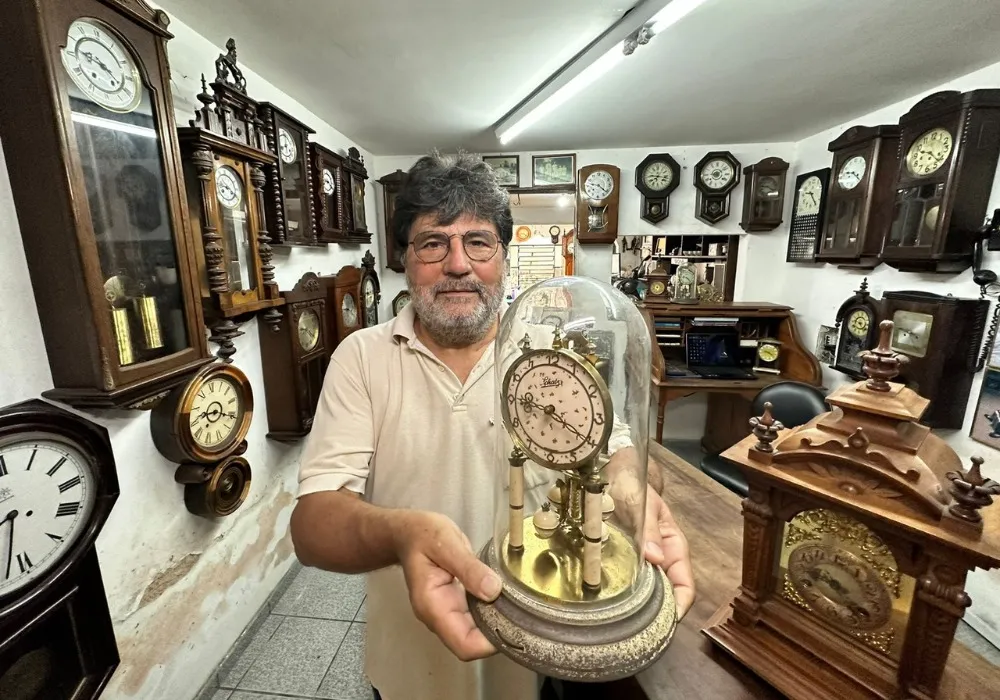 Imagem ilustrativa da imagem Conheça a história de Magalhães e seus 100 relógios