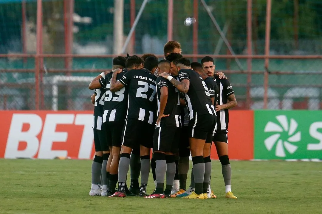 Imagem ilustrativa da imagem Sonolento, Botafogo empata sem gols com a Portuguesa-RJ pela Taça Rio