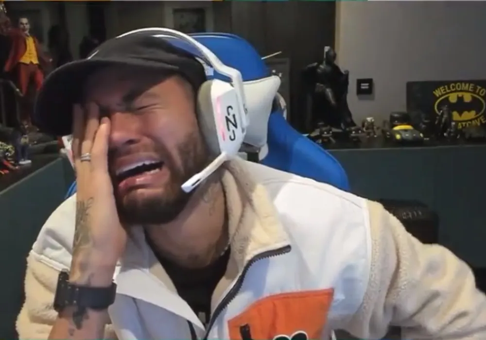 Imagem ilustrativa da imagem Neymar "perde" R$ 5,6 milhões em jogo e "chora" em transmissão ao vivo