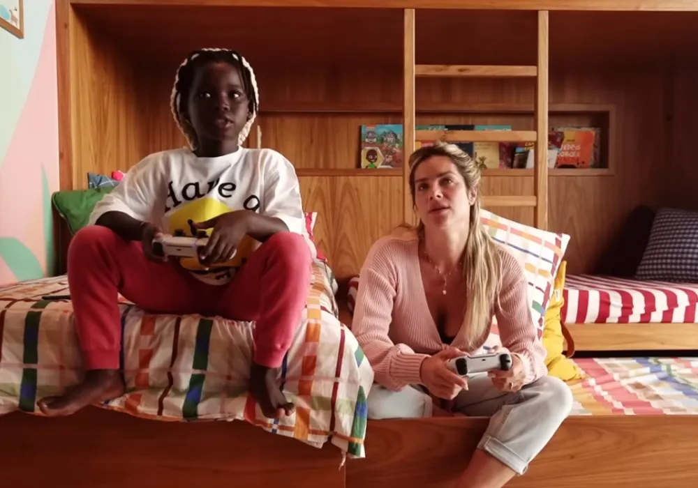 Imagem ilustrativa da imagem Giovanna Ewbank rebate críticas após filho dizer que quer voltar ao Malawi