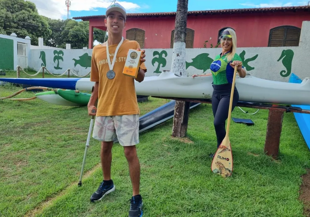 Imagem ilustrativa da imagem Desafio da canoa havaiana contra o preconceito