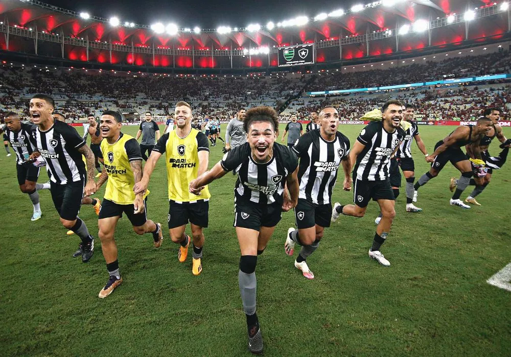 Imagem ilustrativa da imagem Botafogo volta a liderar o Campeonato Brasileiro após quase 10 anos