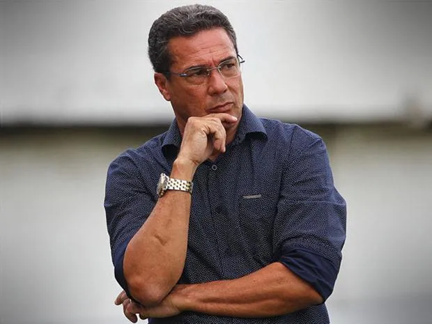 Imagem ilustrativa da imagem Corinthians confirma Vanderlei Luxemburgo como novo técnico do clube