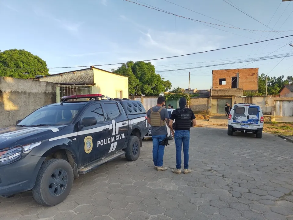 Imagem ilustrativa da imagem Bandidos obrigam moradores a instalar câmeras para vigiar polícia e rivais no ES