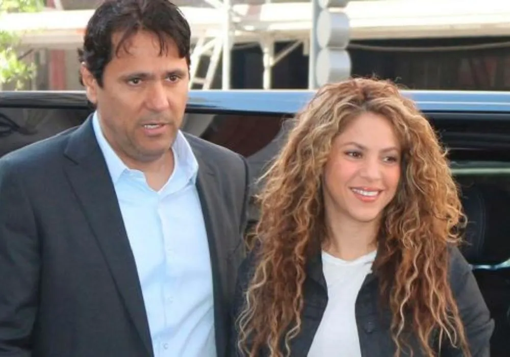 Imagem ilustrativa da imagem Polícia aparece após irmão de Shakira dar socos em Piqué, diz TV